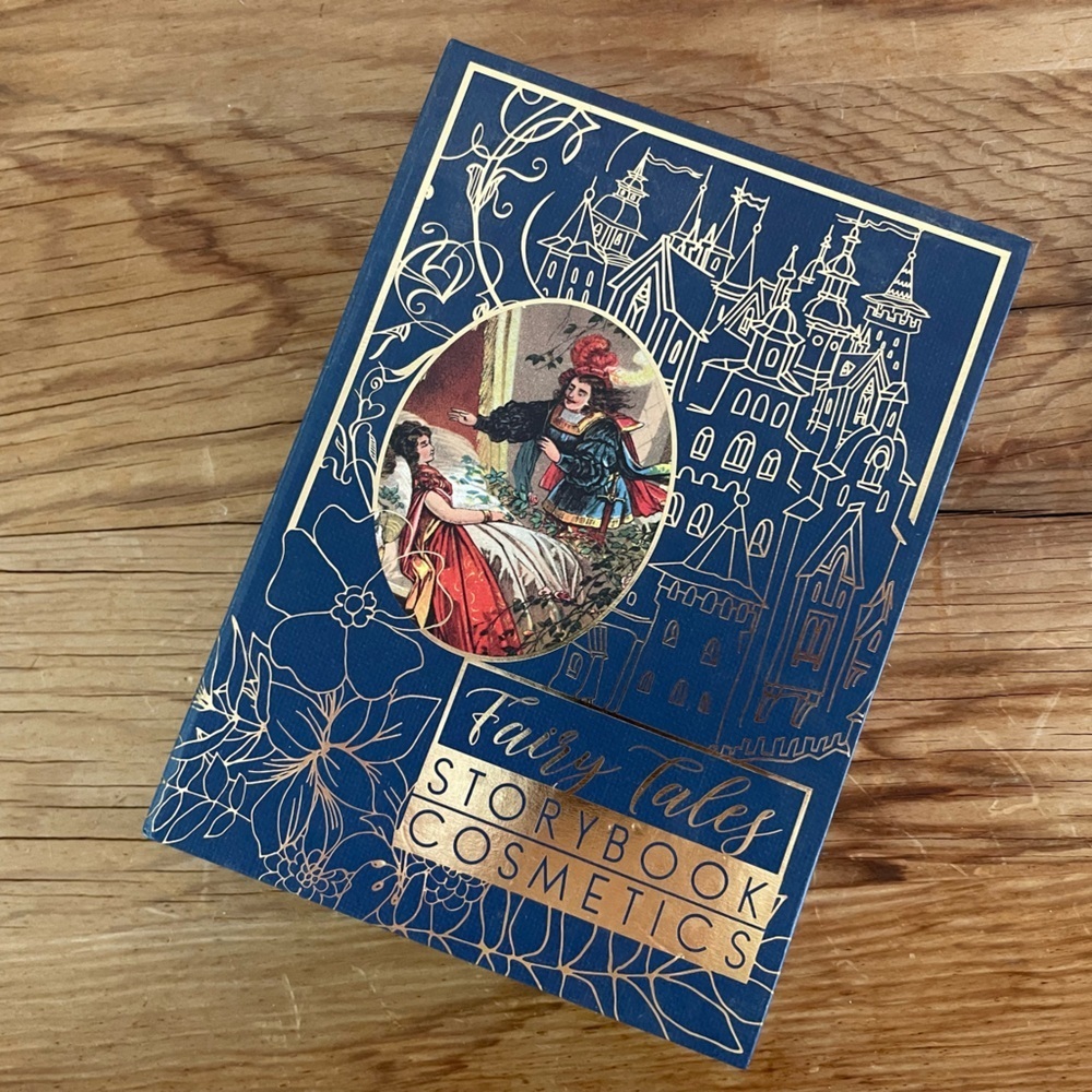 NEW Storybook Cosmetic Fairy Tales Eyeshadow Palette 12 Pan Little Briar Rose